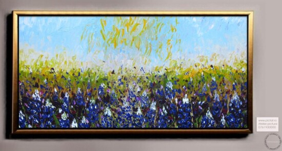 Peisaj de vara Camp cu flori albastrele Tablou pictat manual in ulei pe panza